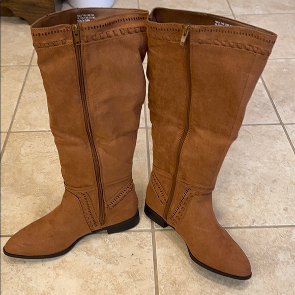 Boots - Wide Calf - Picture 4 of 7